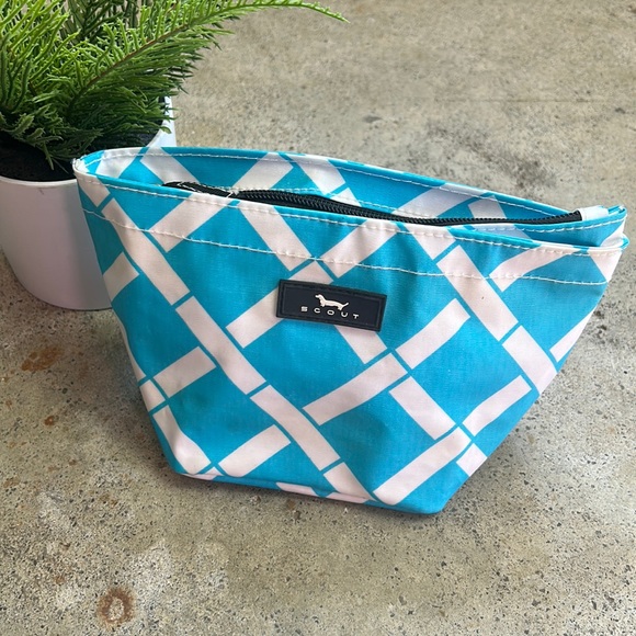 Scout Handbags - Scout Blue And White Zip Bag Small